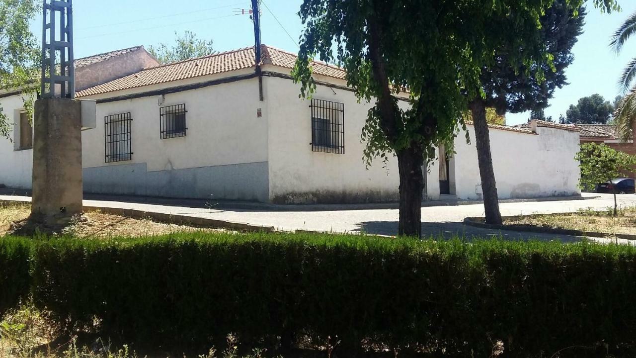 Villa La Casa De La Puebla La Puebla de Montalbán Exterior foto